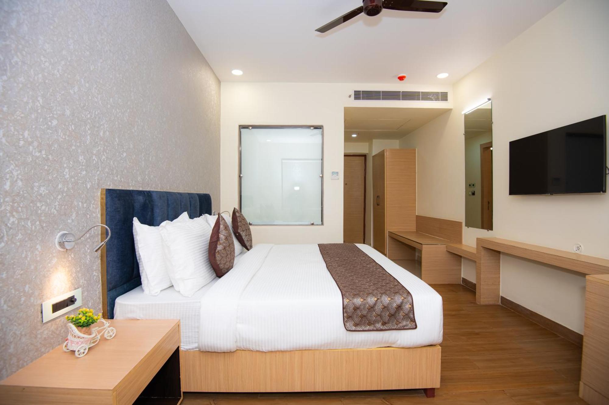 Hotel Avadh Classio Near By Ram Mandir Faizabad Exterior photo